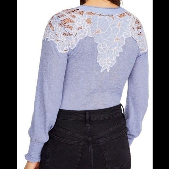 Free People Blue Easy Breezy Lace Henley Long Sleeve Top EUC S 20A - Picture 1 of 8